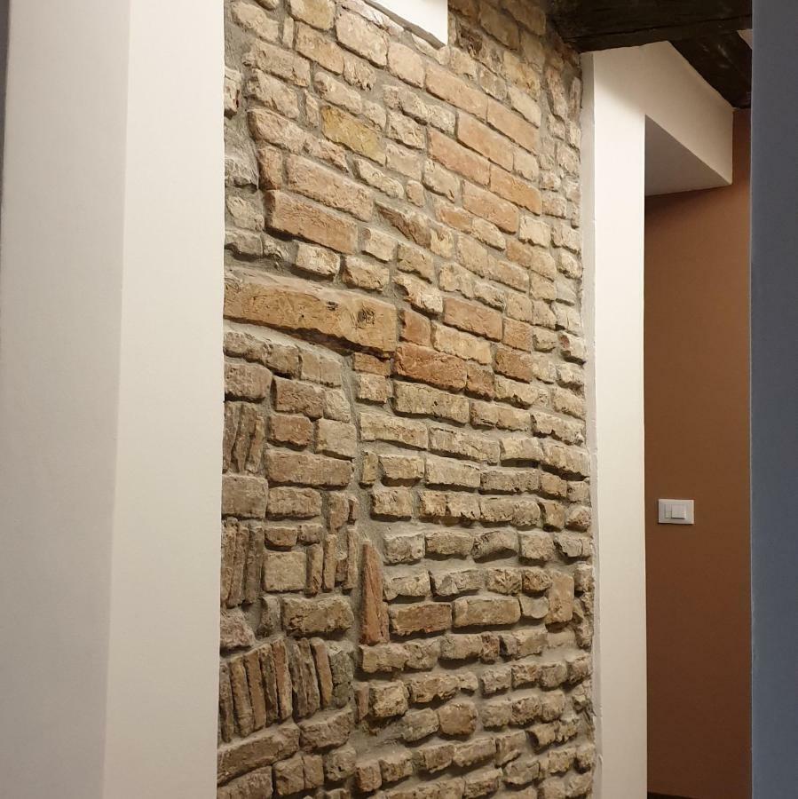 La Petite Maison เตรวิโซ ภายนอก รูปภาพ